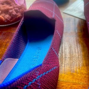 Rothy’s Size 10 Burgundy Grid Loafers EUC